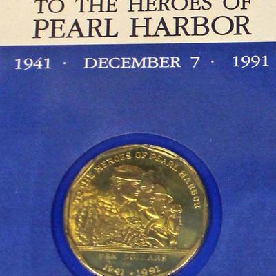  First Day Cover of â€œTo the Heroes of Pearl Harborâ€

Auction Estimate $5-$10 â€“ Located Glassware 