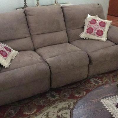 sofa with recliners 