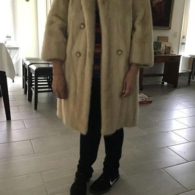 Vintage 3/4 mink coat