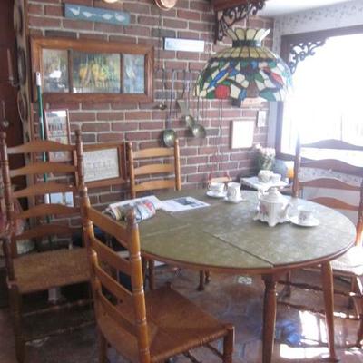 Ladder Back Chairs with Round Kitchen/Dining Table 