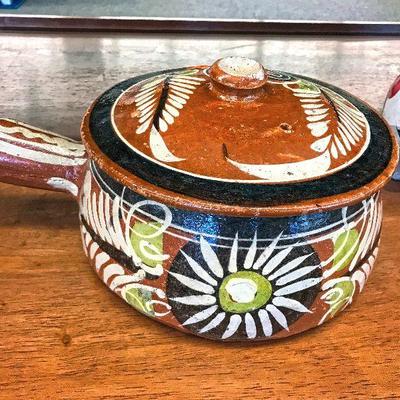 Mexican Capula pottery bean pot