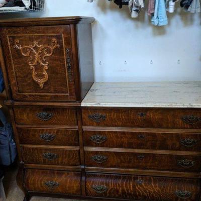 long dresser with mirror $250