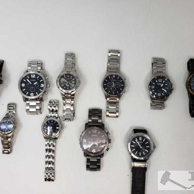 720: Approximately 10 Fossil Watches
This collection includes about 10 Fossil Wristwatches