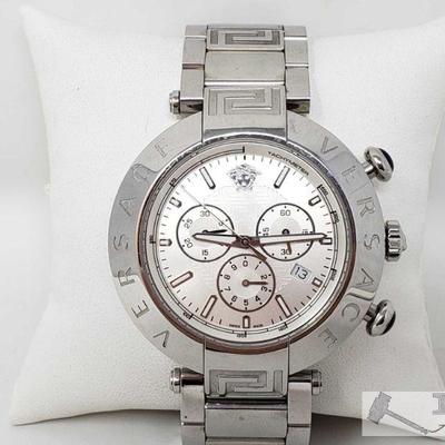 627: Versace Wristwatch
Approximately 50mm
 K13050399

