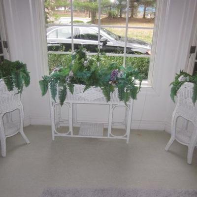 White Wicker Day Bed and Furniture Separates 