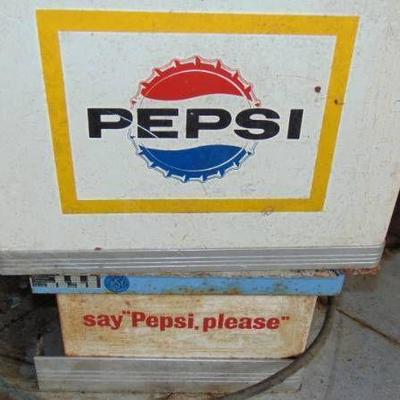 vintage Pepsi cold 4 head dispenser..