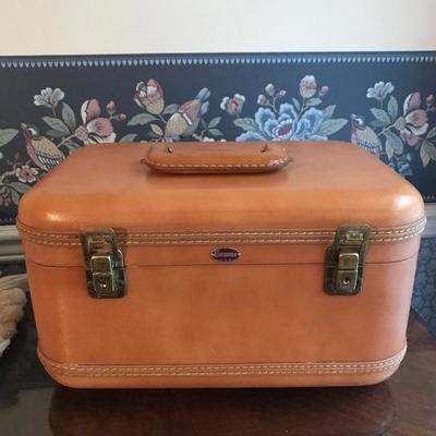 Vintage train case