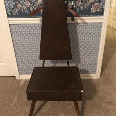 Vintage Valet Butler Chair