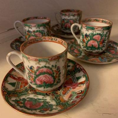 Chinese Export, Rose Medallion Tea Cups