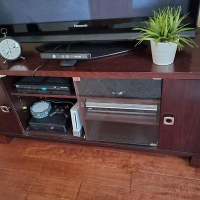 TV Stand / media console
