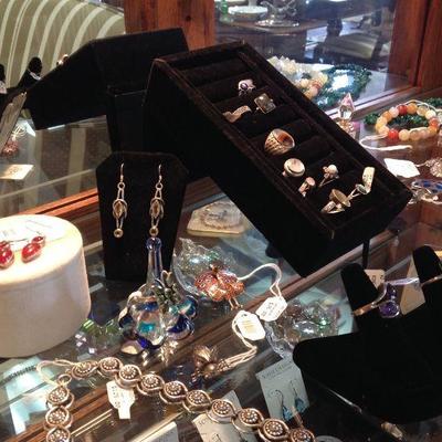 Wide selection of jewelry 