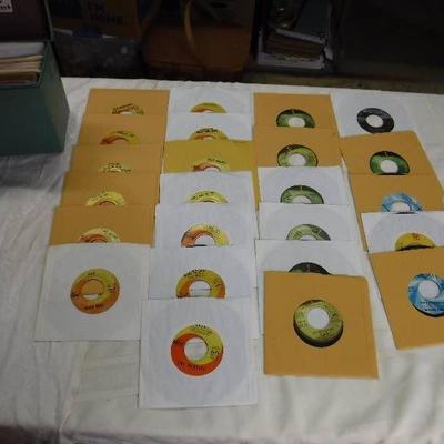 Large lot of 45 lp's records- includes Beatles sin ...