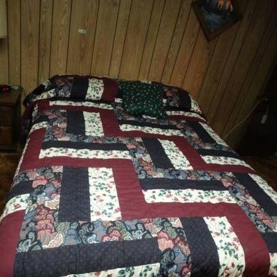 Comforter & bedding