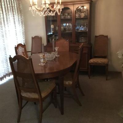 Dining Table, 2 Leaves, 6 Chairs, China Cabinet