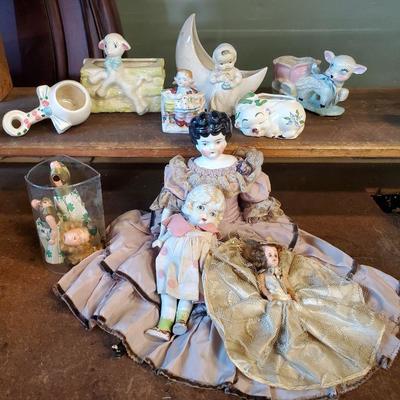 Vtg Planters and Dolls