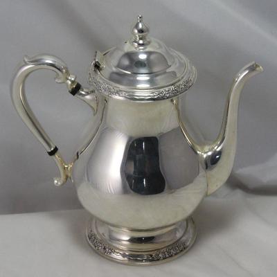 International Silver Company “Camille” Silverplate 10” teapot