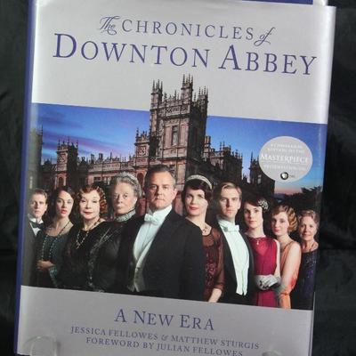 The Chronicles of Downton Abby byJessica Fellowes and Matthew Sturgis 