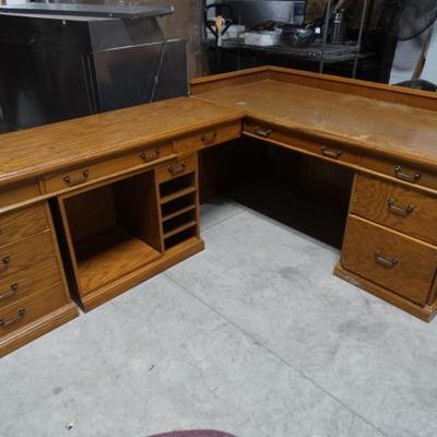 Solid wood L desk