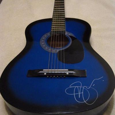 JOE SATRIANI SIGNED / AUTOGRAPHED ACOUSTIC GUITAR WITH PHOTOGRAPH AND COA - Autographed / Signed 