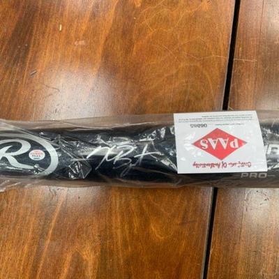 Signed Baseball Bat of Kris Bryant - Chicago Cubs