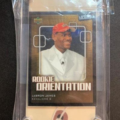 Rare Mint Lebron James Rookie Basketball Card (Cavaliers) - in Case
