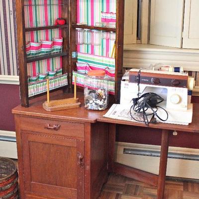 Singer sewing machine, vintage sewing screen