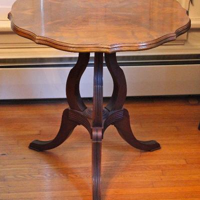 pie crust table with decorative top