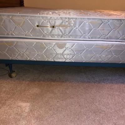 Full metal bed frame
$20