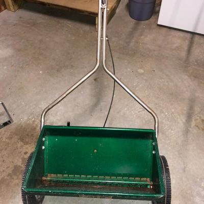 Metal seeder
$15