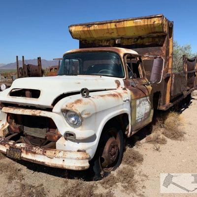 930: 1965 GMC Dump Truck
Original California Title in hand.
VIN: A270857019
Plate: M75368 