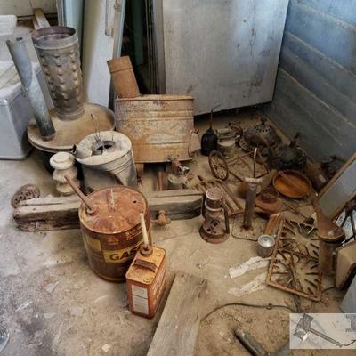 1131: Large lot of Antique Pieces
Smudge pots, vintage cooler, International Harvester Wheel Hubs, vintage torches, tools and more