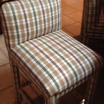3 bar stools