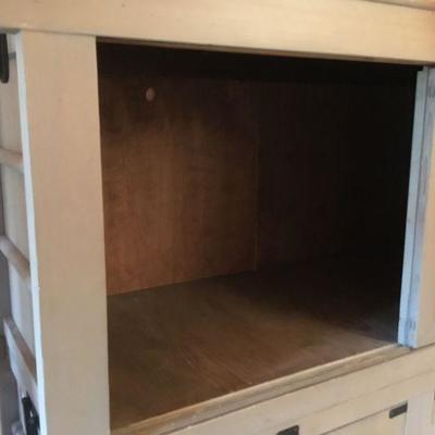 Inside Deck of Tansu Chest. Good storage space.