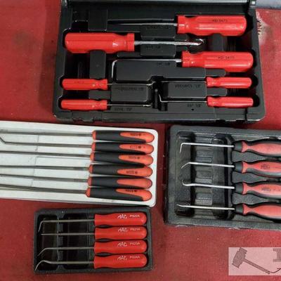 4371: Mac Tools, Matco Tools and 7pc Universal Hook & Pick Set
Mac Tools, Matco Tools and 7pc Universal Hook & Pick Set
 