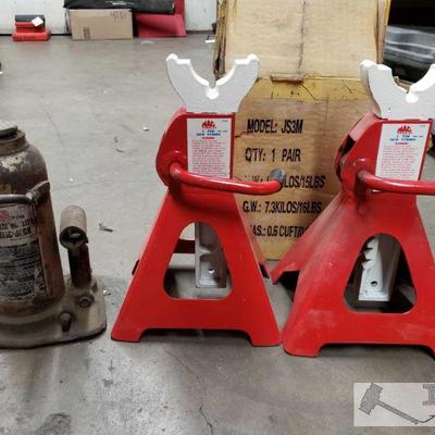 4375: New, MAC Tools Pair of Jack stands & Sears Hydraulic Jack
New, MAC Tools Pair of Jack stands & Sears Hydraulic Jack