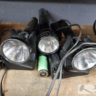 4330: 3 Flashlights with Chargers and Battery
Streamlight and mag-lite flashlights