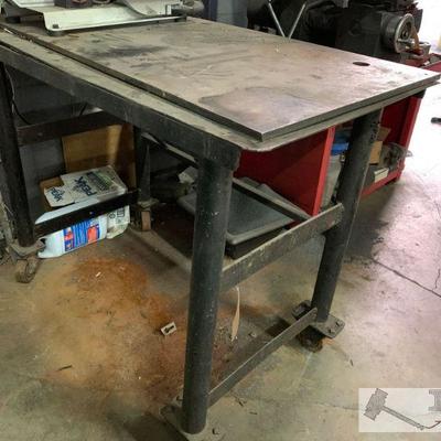 902: Heavy duty metal bench
Measures approximately 2 by 4 foot by 3 foot tall