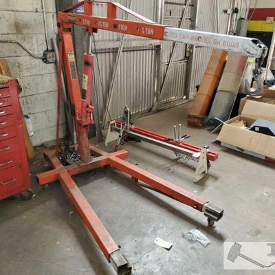 4003: 2 Ton Portable Engine Hoist
2 Ton Portable Engine Hoist Measures approx 60