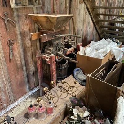 Estate sale photo