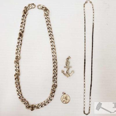 This collection includes two necklaces and two Pendants all sterling silver Weighs approx 124.8g together 
J10 2 of 3