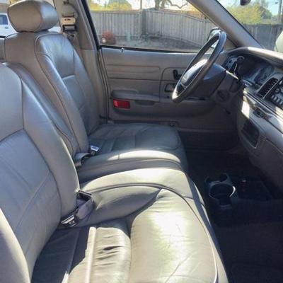 interior leather seats of Crown Victoria LX