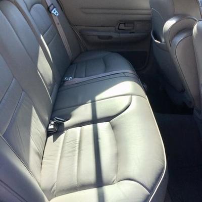 interior leather seats of Crown Victoria LX