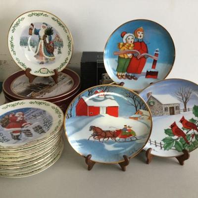 Decorative Christmas Plates (not for food). Lenox Annual Limited Edition Plates 1994 - 2004). 3 American Lung Association Christmas...