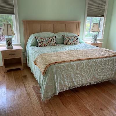 Natural Maple Shaker king bedroom set