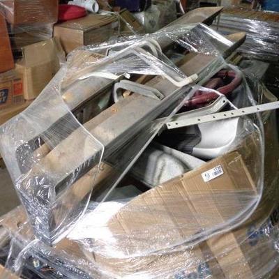 Pallet Of Used Car Parts And Accessoriess