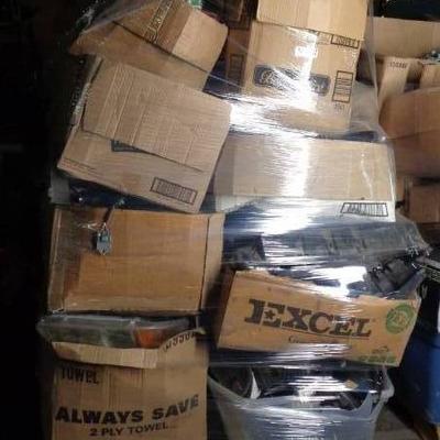 Pallet Of Used Cars Parts And Accessories.