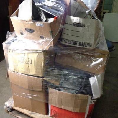 Pallet of Used Car Parts and Accessorie.