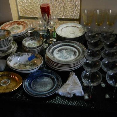 STEMWARE, GLASSWARE, POTTERY, CHINA AND SERVING DISHES/PLATES
* 1930 Green Creciousware pitcher and glassware w/24 carat gold rims
* Rare...