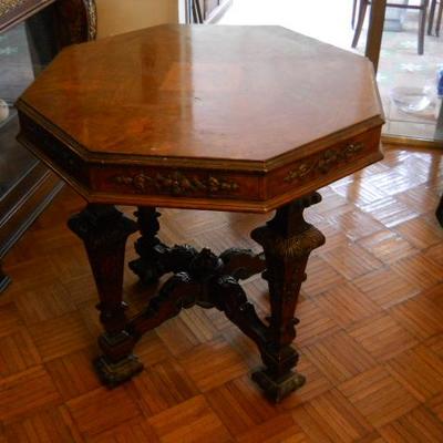 ANTIQUE FURNITURE
* Beautiful Pulaski intricate solid wood carved china cabinet with amazing carved legs of the finest quality. 
* 19th...