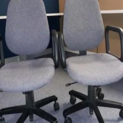 (2) Rolling Desk Chairs
